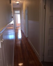 65 Hillside St, Unit 3 in Boston, MA - Foto de edificio - Building Photo