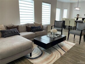 5112 W Expy 83 in McAllen, TX - Building Photo - Building Photo