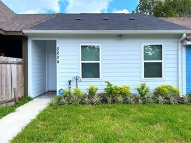 5226 Ridgevan St in Houston, TX - Building Photo