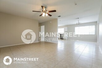 3850 Pan American Blvd in North Port, FL - Foto de edificio - Building Photo