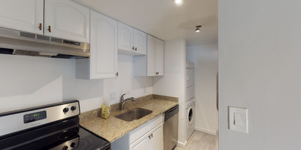 1015 P St NW, Unit 4 in Washington, DC - Building Photo - Building Photo