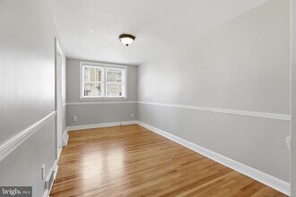 271 W Wyncliffe Ave in Clifton Heights, PA - Building Photo - Building Photo