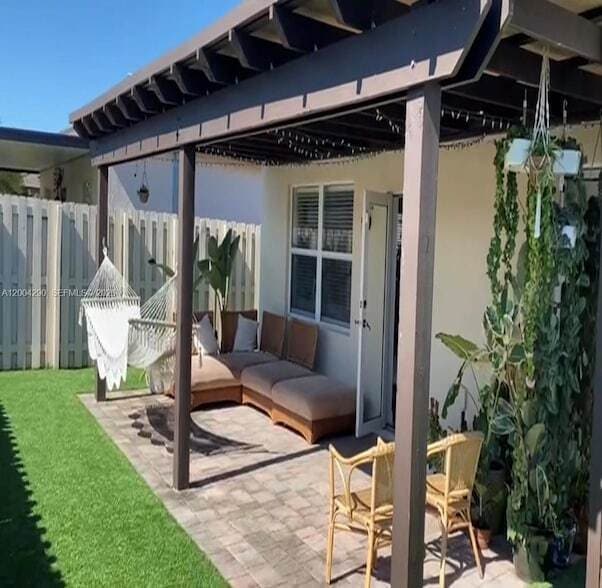 2356 NE 3rd Ct in Homestead, FL - Foto de edificio - Building Photo