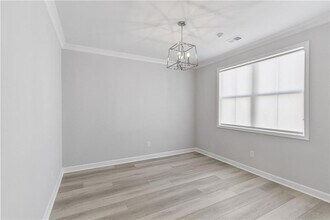 536 Cresentry Brook in Smyrna, GA - Building Photo - Building Photo