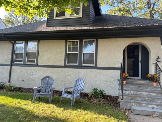 property at 32 Janis St