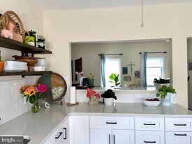 203 Moreau St in Morrisville, PA - Building Photo