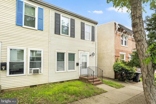 property at 325 E 13th St