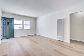 2312 Grant Ave, Unit #2 in Redondo Beach, CA - Building Photo - Building Photo