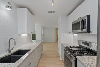 8907 Creekmont Cove in Austin, TX - Building Photo - Building Photo