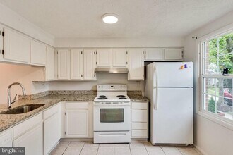 2841 Shepperton Terrace in Silver Spring, MD - Building Photo - Building Photo