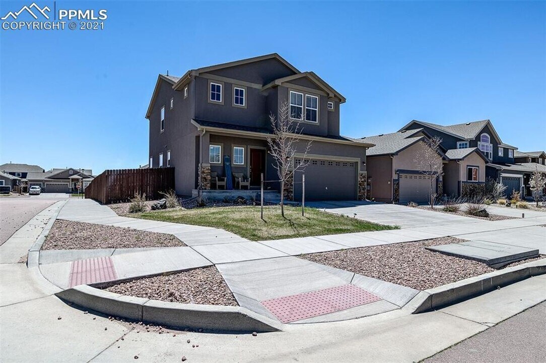 7691 Barraport Dr in Colorado Springs, CO - Building Photo