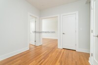 27 Forest St, Unit 21R in Cambridge, MA - Building Photo - Building Photo