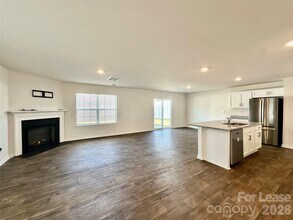 1603 Blue Velvet Ln in Dallas, NC - Building Photo - Building Photo