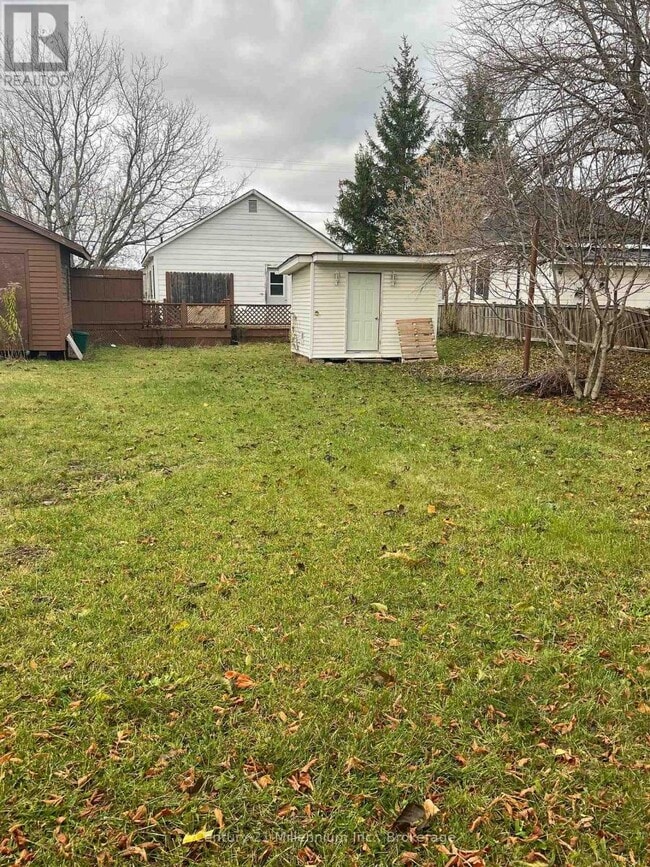 219 Spruce St in Collingwood, ON - Building Photo - Building Photo