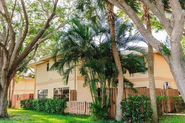 2936 SW 22nd Cir in Delray Beach, FL - Building Photo - Building Photo