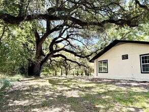 51 Hanging Oak Rd in Dale, TX - Building Photo - Building Photo
