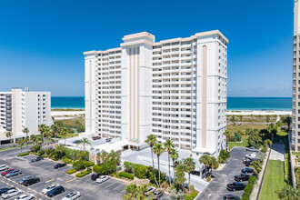 Landmark Towers in Clearwater, FL - Foto de edificio - Building Photo