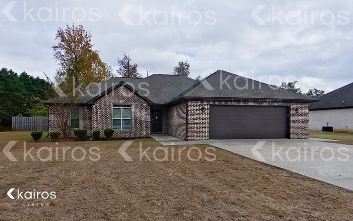 901 Division St in Muscle Shoals, AL - Building Photo