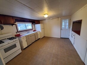 15 Lorenzo St in Rochester, NY - Building Photo - Building Photo