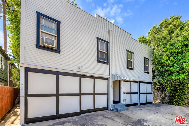 property at 945 Hilldale Ave