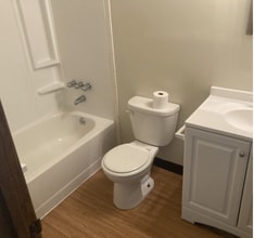 1735 Ohio Ave in White Oak, PA - Building Photo - Building Photo