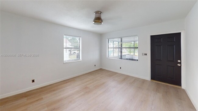 2211 Cleveland St in Hollywood, FL - Building Photo - Building Photo