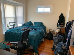 14 Bay State Ave, Unit 2 in Somerville, MA - Building Photo - Building Photo