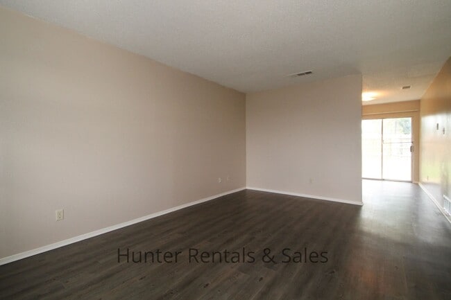 1604 Cedarhill Dr in Killeen, TX - Foto de edificio - Building Photo