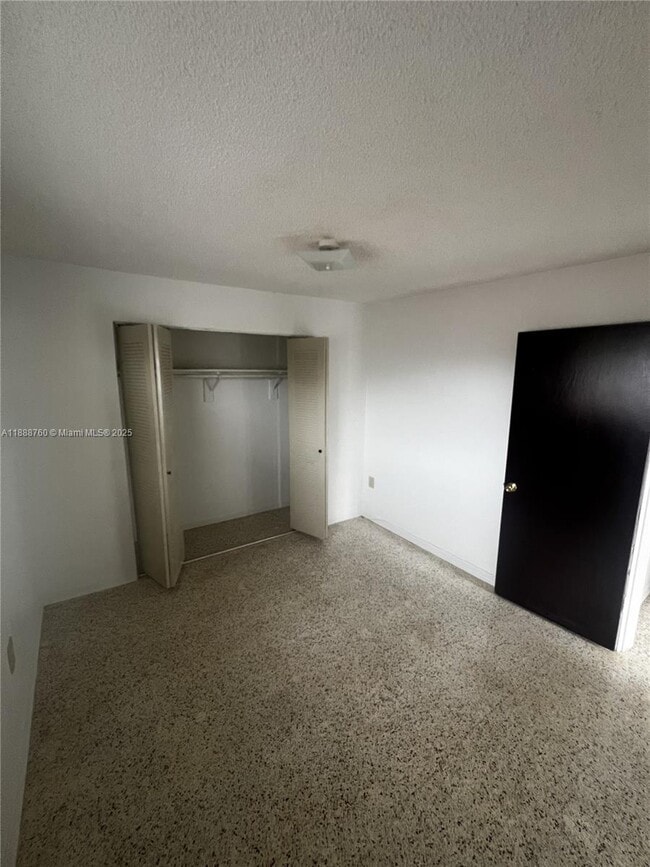619 SW 11th Ave in Miami, FL - Building Photo - Building Photo