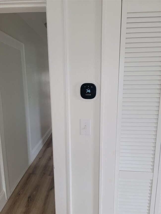 561 Demott Ave in Baldwin, NY - Building Photo - Building Photo