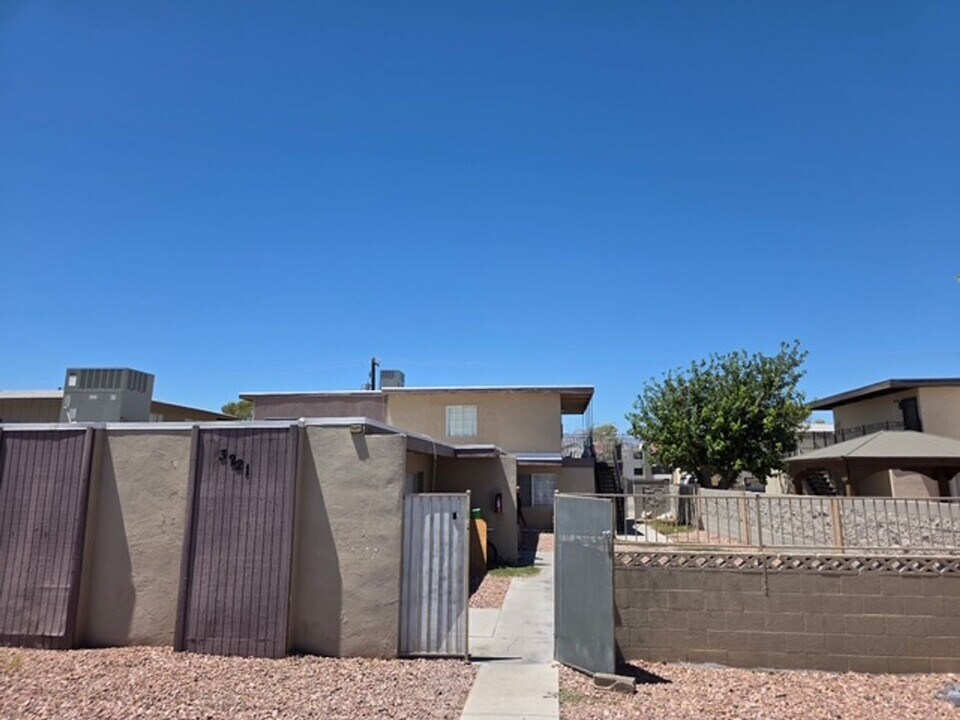 3221 Arlene Way in Las Vegas, NV - Building Photo