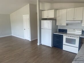 2824 Gemini St in Caldwell, ID - Foto de edificio - Building Photo