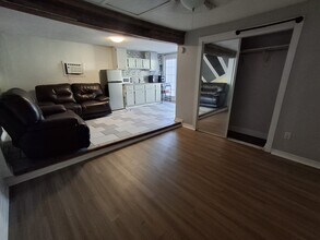 2805 Ralston Rd, Unit Studio in Mobile, AL - Building Photo - Building Photo