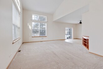 840 Amelia Ct in Grayslake, IL - Building Photo - Building Photo