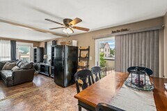 71 Silver Lake Ave in Newton, MA - Foto de edificio - Building Photo