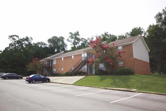 Salem Manor Apartments in Montevallo, AL - Building Photo - Building Photo