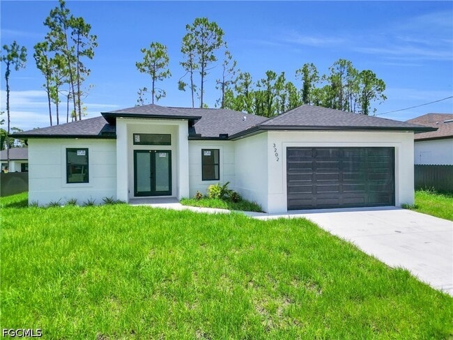 3202 21st St W in Lehigh Acres, FL - Building Photo - Building Photo