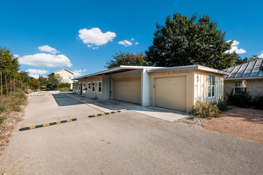 Building 500 in Comfort, TX - Building Photo