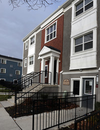 Mount Vernon Manor in Philadelphia, PA - Foto de edificio - Building Photo