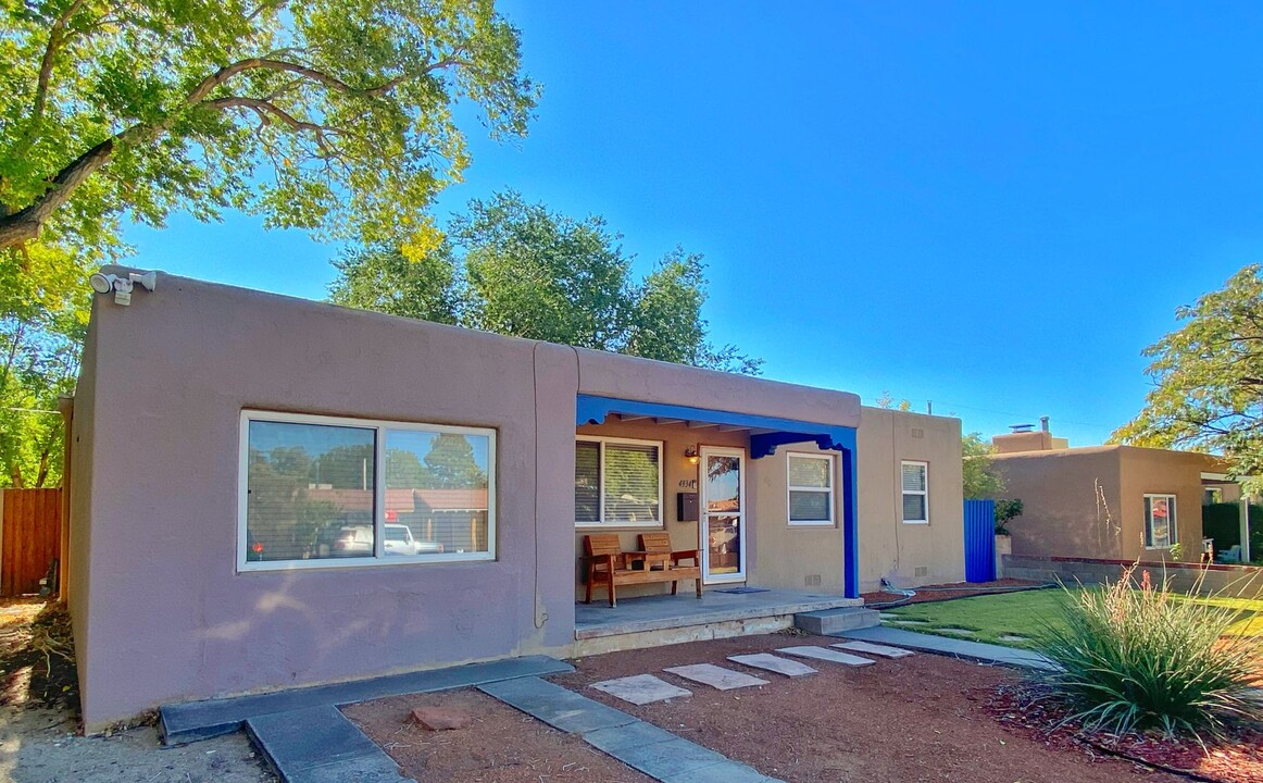 4934 Palo Alto Ave SE in Albuquerque, NM - Building Photo