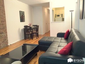 165 E 89th St-Unit -1K in New York, NY - Building Photo - Building Photo