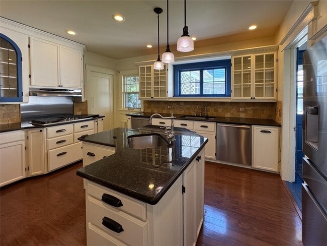 9 Beethoven St in Binghamton, NY - Building Photo - Building Photo