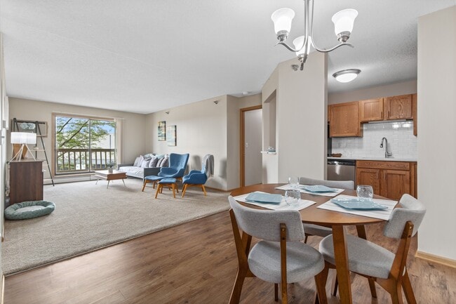 Woodridge on Second in Rochester, MN - Building Photo - Building Photo