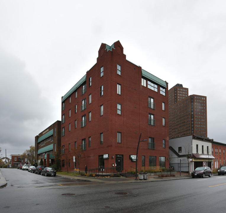 78 Montcalm Rue in Gatineau, QC - Building Photo