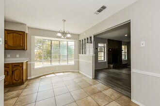 1239 Sheree Ln in Duncanville, TX - Foto de edificio - Building Photo