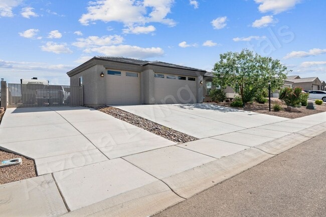 2646 E Punta Vista in Kingman, AZ - Building Photo - Building Photo