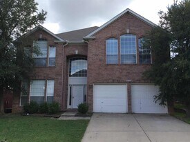 4008 Double Oak Dr in Bedford, TX - Building Photo