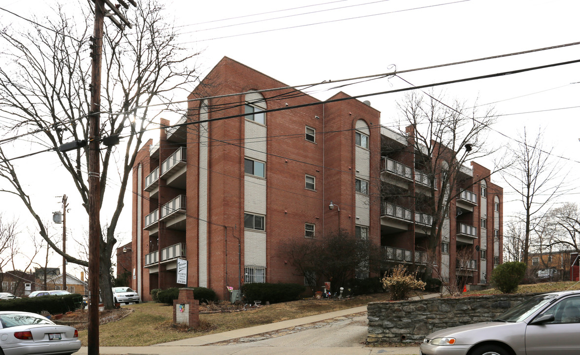 Fairview Apartments in Cincinnati, OH - Foto de edificio