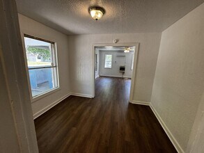 2313 B St NE in Miami, OK - Building Photo - Building Photo