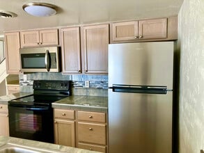 3416 N 44th St, Unit 53 in Phoenix, AZ - Building Photo - Building Photo